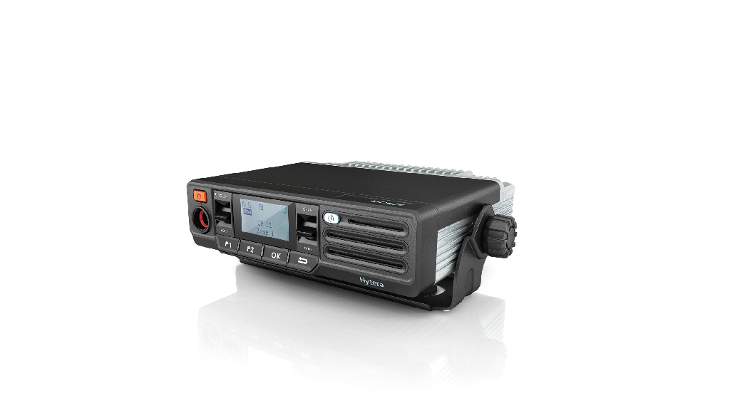 Hytera MD625 Commercial digital mobile radio, LCD display